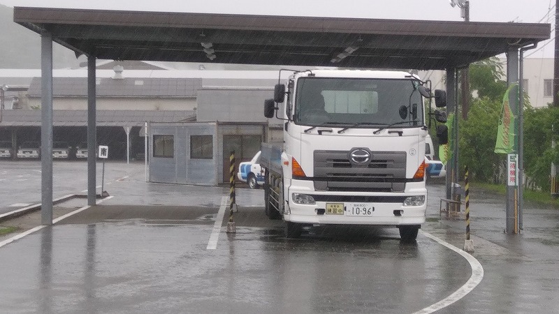 続く雨０７０４ (1)