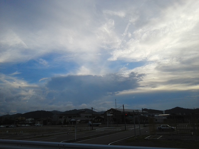 不思議な空０８１９ (3)