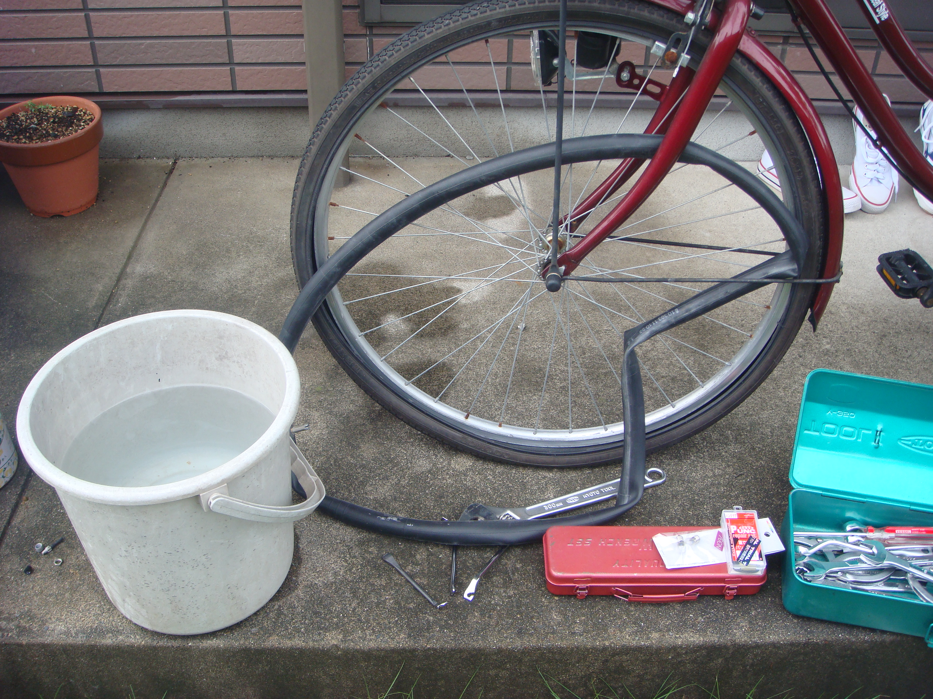 パンク修理０８０３