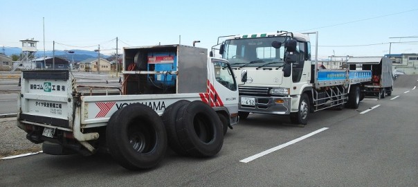 大型車タイヤ交換１1０２ (1)