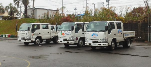 準中型教習車１２２２