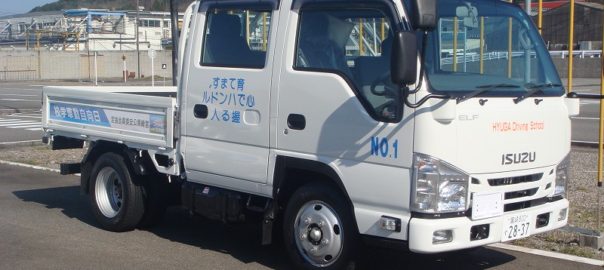 準中型教習車 (1)